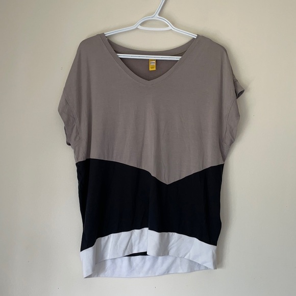 Lole Tops - LOLË MULTI COLOUR SHORT SLEEVE TOP